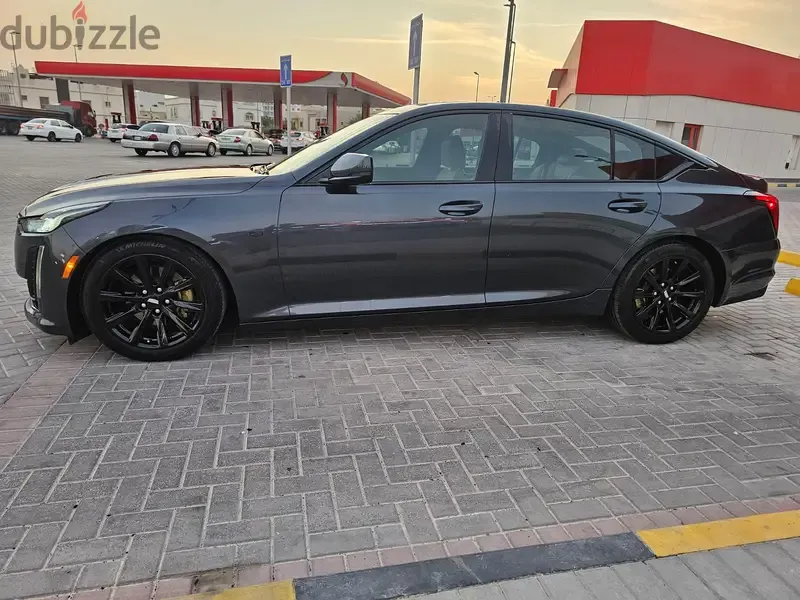 كاديلاك CT5 2020